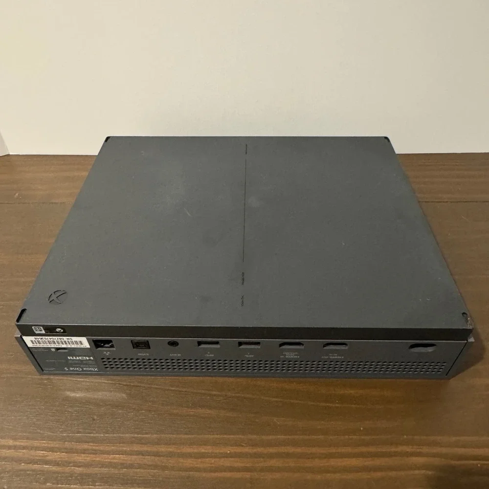 Microsoft Xbox One S 500GB Storm Grey Console Model 1681 Bundle 5 Games Tested